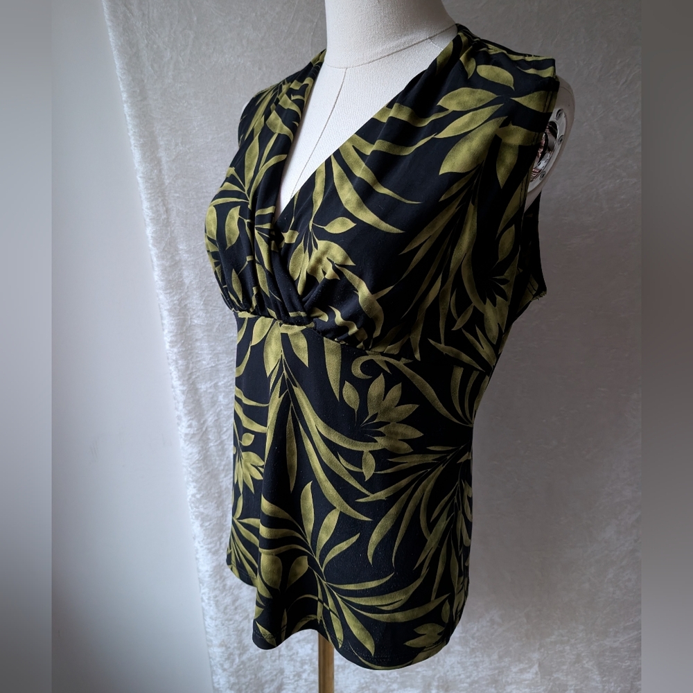 JKLA VTG Botanical Leave V Neck Sleeveless Blouse